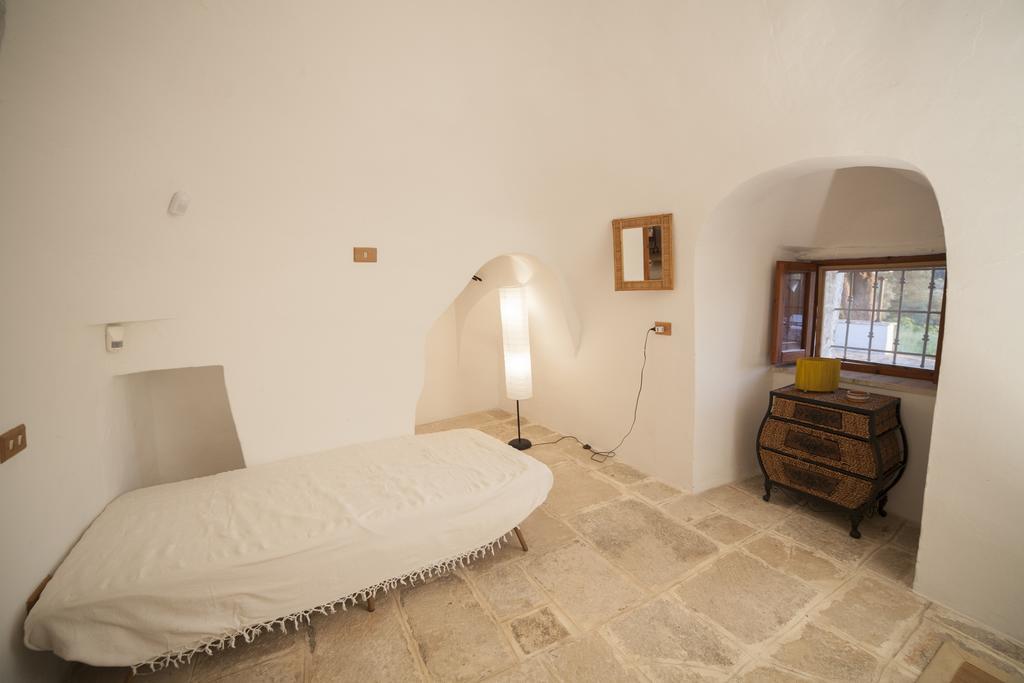 Trullo Degli Ulivi Villa Ostuni Dış mekan fotoğraf