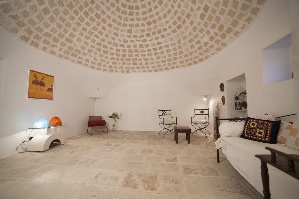 Trullo Degli Ulivi Villa Ostuni Dış mekan fotoğraf